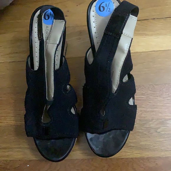 Black wedged sandals never worn 6.5 - Picture 4 of 4
